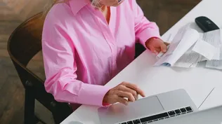 Las empresas buscan ser cada vez más diversas, y eso implica tener en la plantilla —y contratar— empleados +50