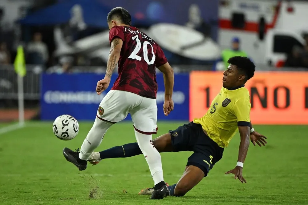 Ecuador lidera el Grupo A