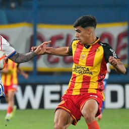 Nicolás López de Nacional ante Progreso por el Torneo Intermedio Nicolás López de Nacional ante Progreso por el Torneo Intermedio