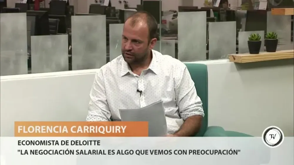 Florencia Carriquiry, economista de Deloitte, opinó que donde se desaprovechó la bonanza económica fue en perder la oportunidad de construir las bases para empezar a tener políticas macroeconómicas anticíclicas. También señaló que cuando llegaron las malas y el dólar empezó a subir en el mundo, Uruguay ya tenía una inflación del entorno al 9%, y el estado no ahorró como debía.