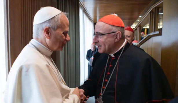 Papa León XIV y cardenal&nbsp;Daniel Sturla