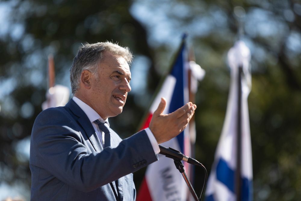 Yamandú Orsi en Soriano por&nbsp;el bicentenario de la Cruzada Libertadora