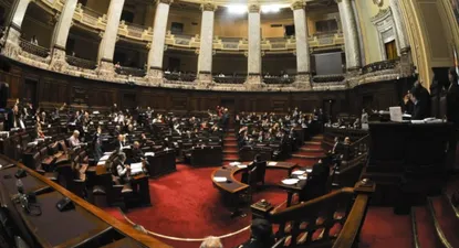 diputados del frente amplio pasan a cuarto intermedio hasta este viernes al mediodia