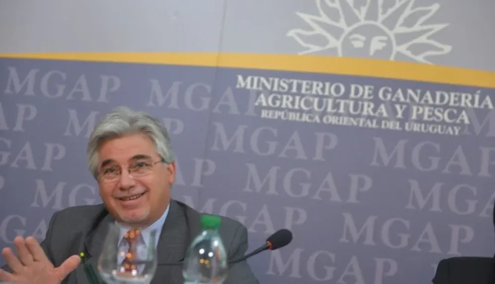 Aguerre se mostró satisfecho con gestiones en Europa; mañana emprende el regreso