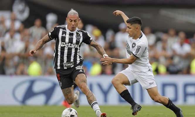 Eduardo Vargas en la final de la Copa Libertadores 2024