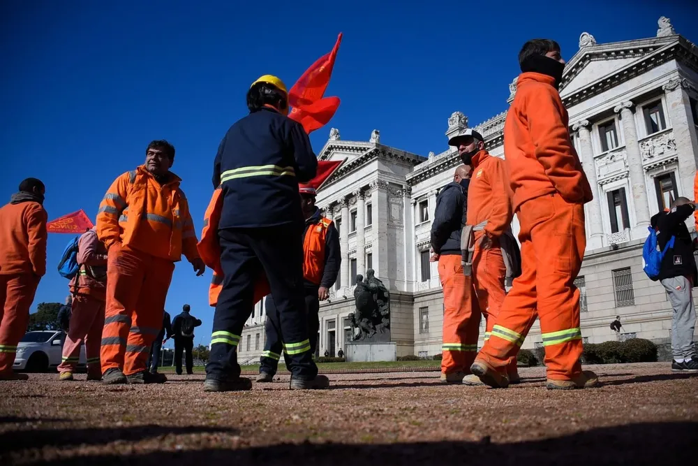 Sunca rechaza la privatización de cemento portland
