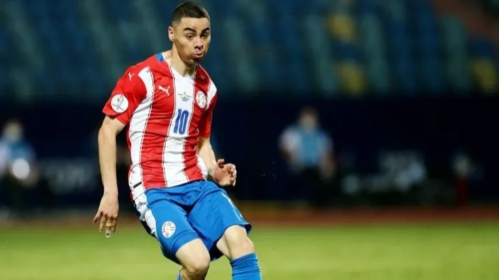 Miguel Almirón, figura de la selección paraguaya