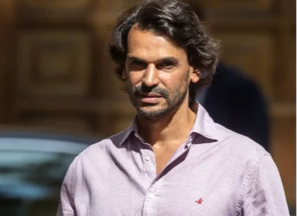 Alberto González Amador