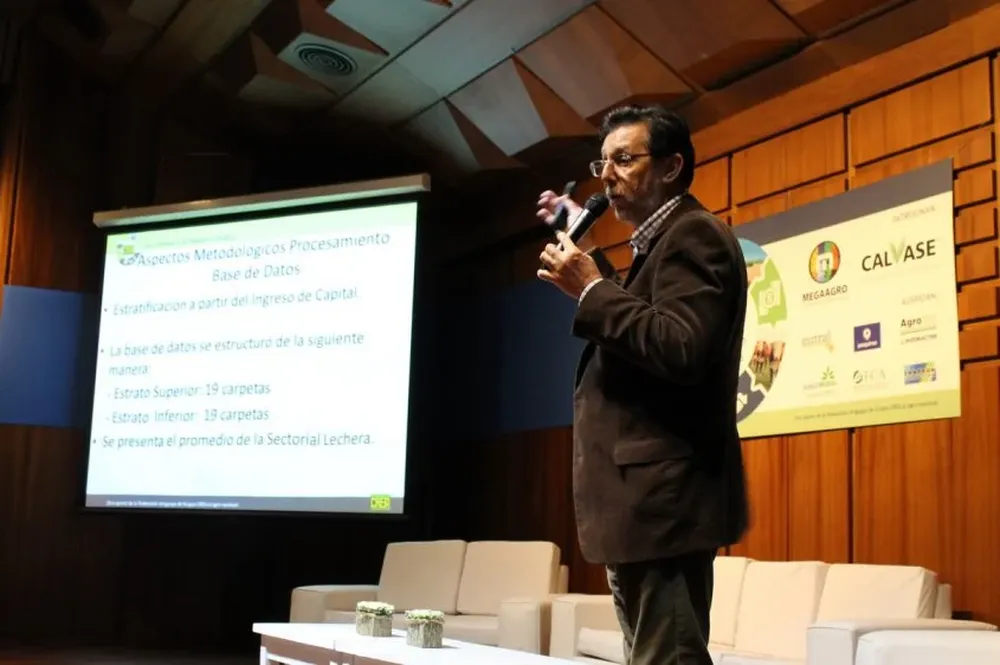 La coyuntura lechera impactará en productores endeudados y baja del rodeo, dijo Mario Fossatti.