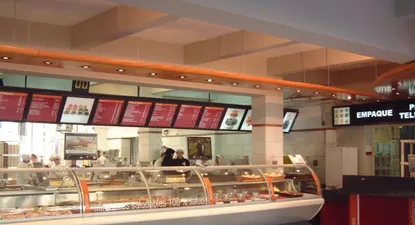 La casa central de La Spezia está ubicada en Bulevar España y Libertad