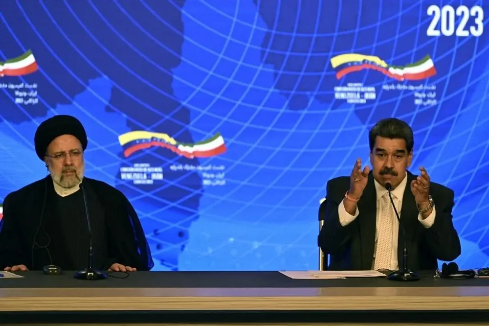 En una conferencia de prensa conjunta, el líder iraní dijo que los dos países están decididos a ampliar sus relaciones económicas bilaterales.