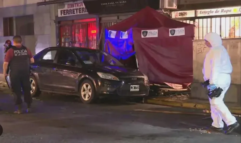 Una mujer de 74 murió en Recoleta cuando le cayó una baranda que se había desprendido del balcón del piso 9