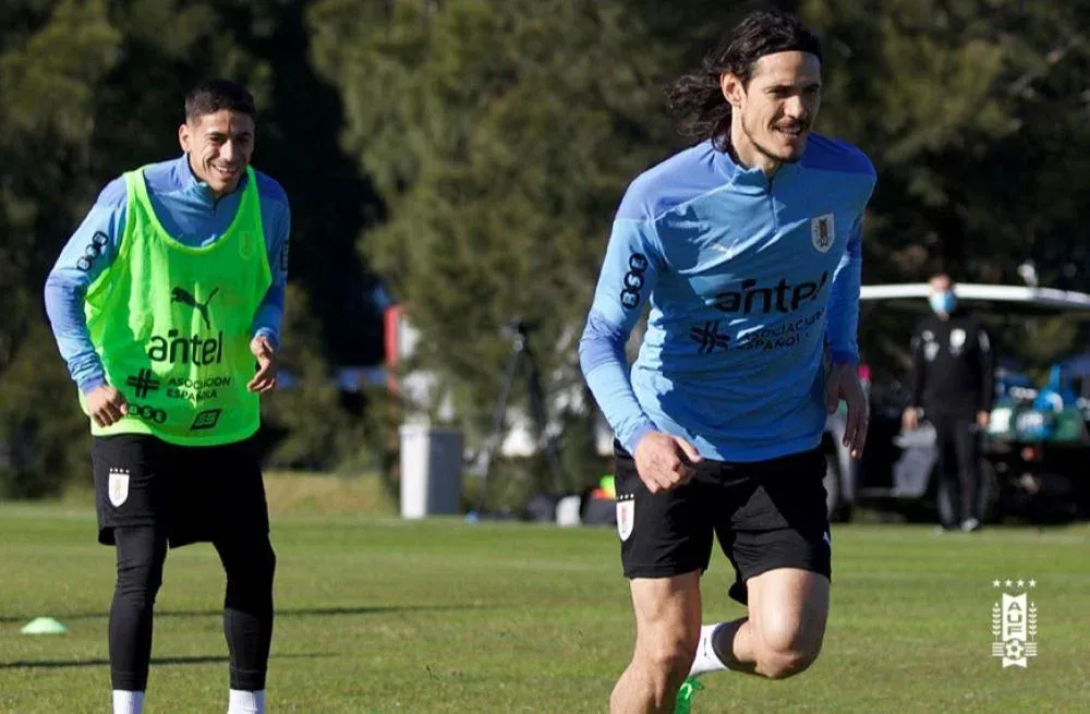 Edinson Cavani volvió con todo a los entrenamientos celestes