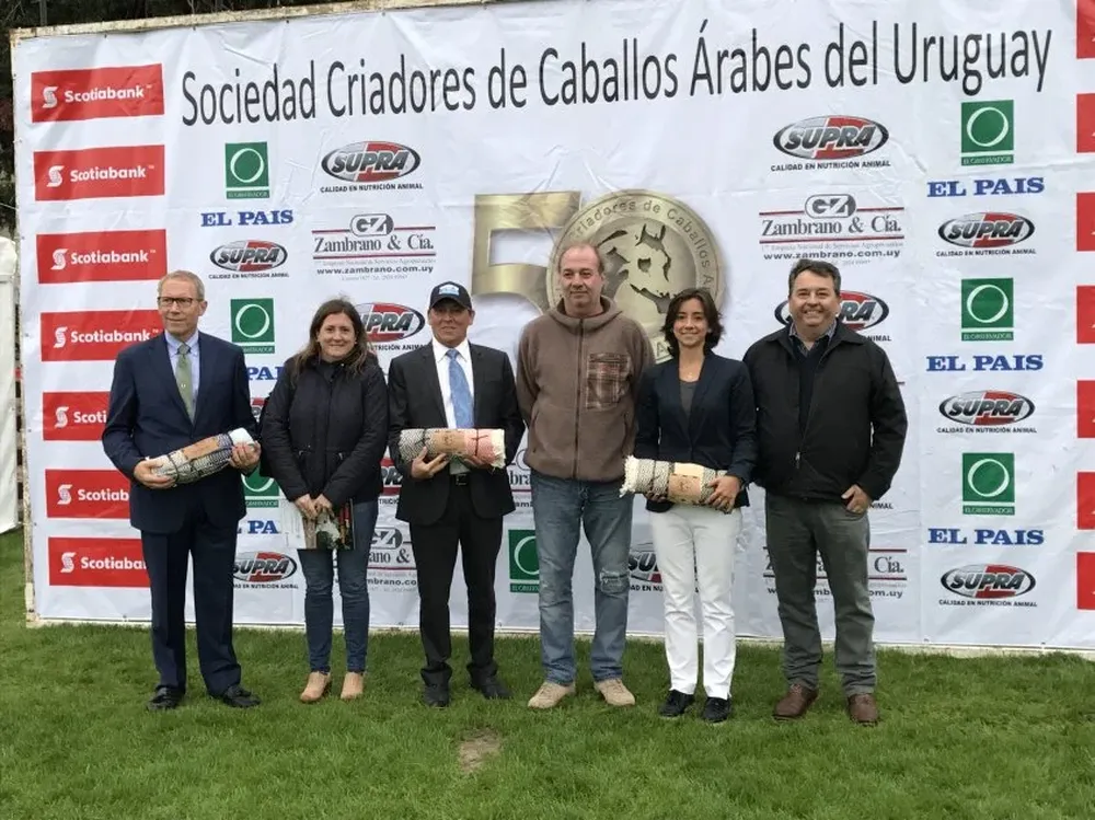 El momento del reconocimiento a los jurados de la raza Árabes.