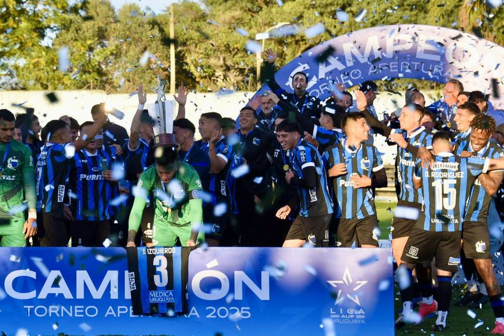 Liverpool celebra el título del Torneo Apertura en Belvedere tras vencer 1-0 a Cerro Largo