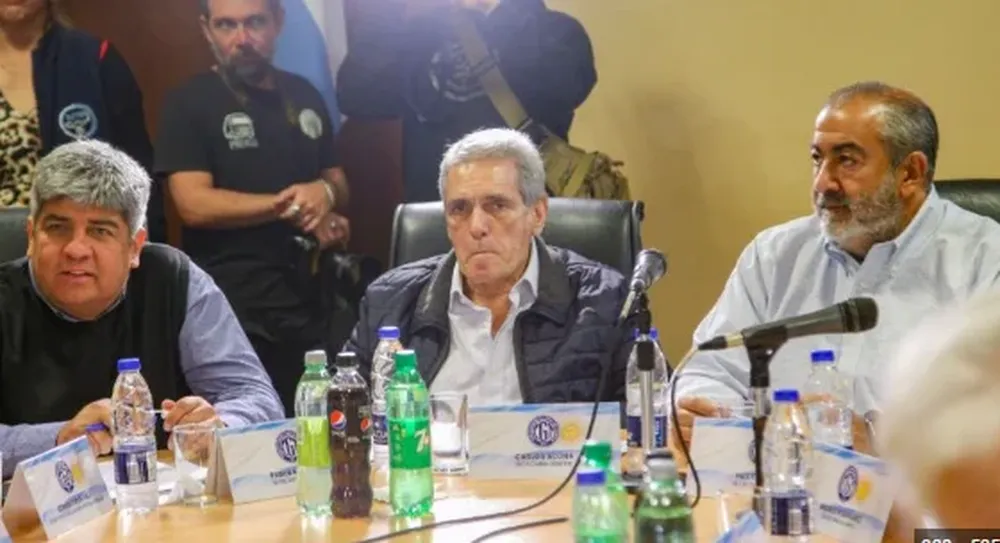 Se abrió una dura discusión interna en la central obrera