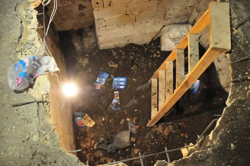 La médica estuvo cautiva en un pozo de dos metros por dos metros