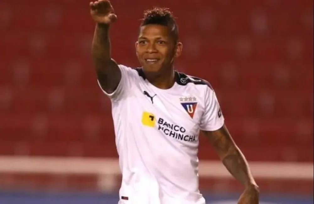 Billy Arce está a punto de ser nuevo jugador de Peñarol