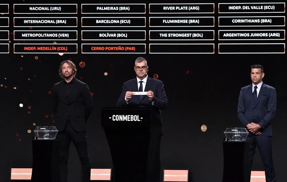 Diego Lugano, Frederico Nantes y Ricardo Tavarelli