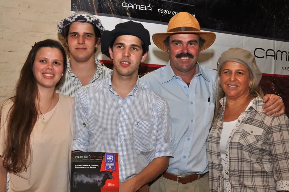 La familia Barrios Romero, de Cambá Pytá