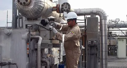 Venezuela pierde a EEUU para su petróleo y busca sustitutos