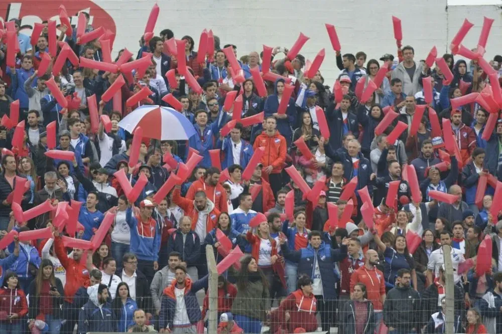 Danubio-Nacional: Los hinchas de Nacional colmaron las dos tribunas en Jardines Danubio-Nacional: Los hinchas de Nacional colmaron las dos tribunas en Jardines