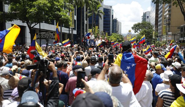 Marcha con Corina Machado