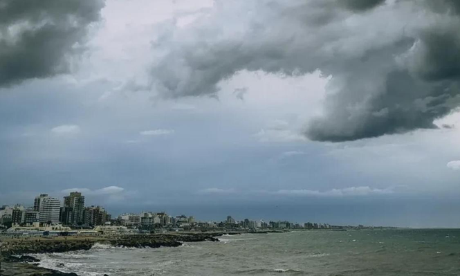 La tormenta avanza sobre Mar del Plata y Buenos Aires