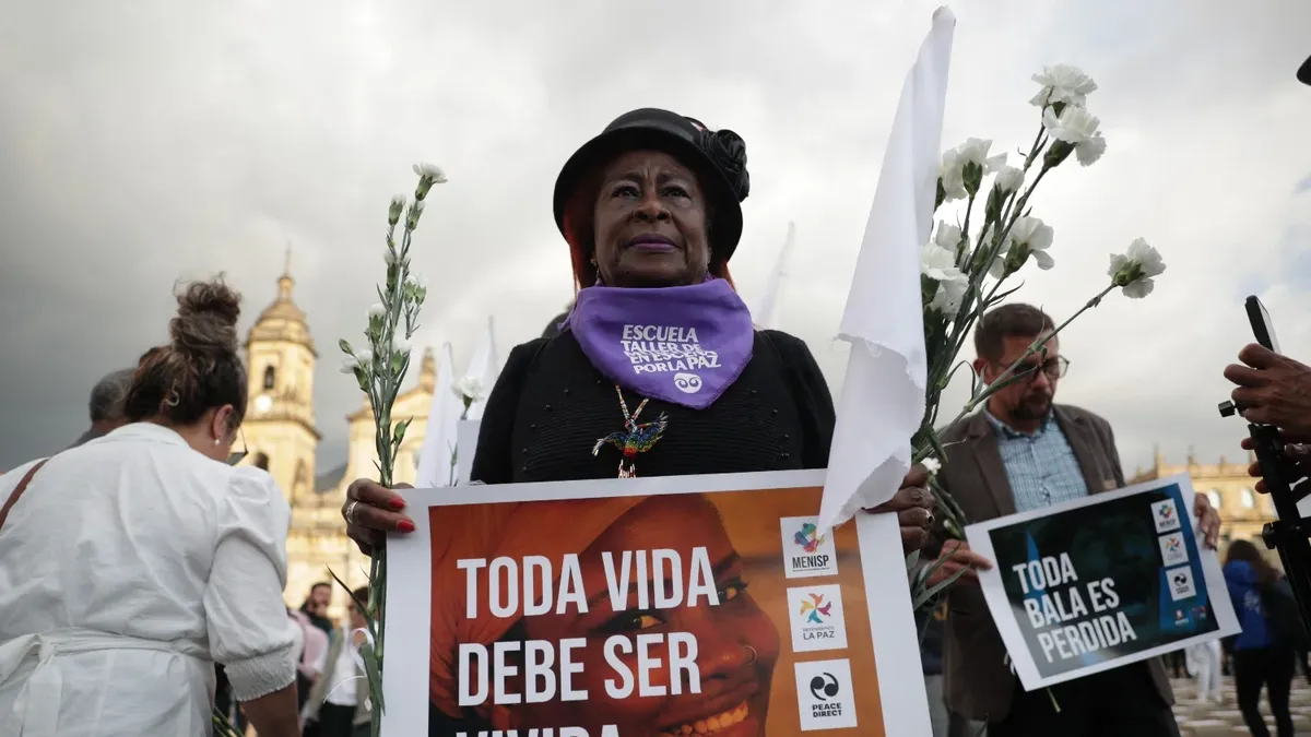 La guerrilla del ELN congeló los diálogos de paz con el gobierno de Petro