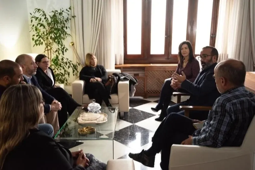 El presidente de la Diputación de Cáceres, Miguel Ángel Morales, se reúne con técnicos del Ministerio de Turismo de Uruguay.