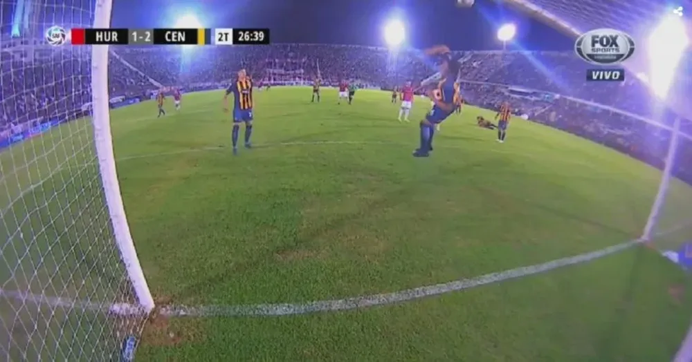 La atajada del zaguero de Rosario Central