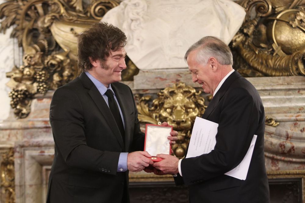 MIlei y Huerta de Soto.jpg