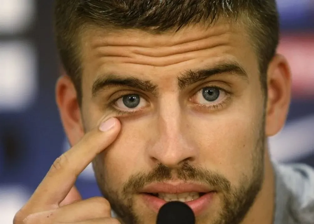 Gerard Piqué se molestó con un periodista en Barcelona
