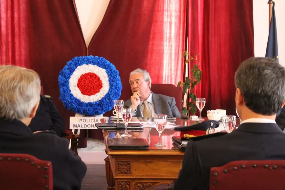 El encuentro fue en la jefatura de Policía del departamento