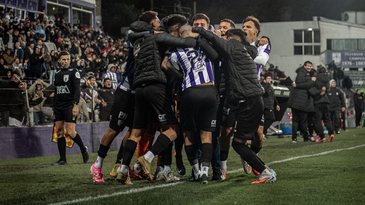 Fénix 1-0 Oriental de La Paz: un insólito gol en contra de Cristian Paiva le dio el Torneo Competencia a los de Capurro