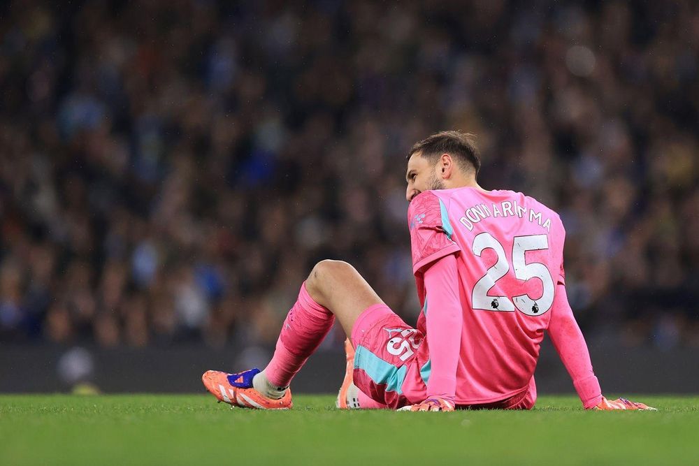 El técnico del Leeds United, Daniel Farke, acusó al portero del Manchester City, Gianluigi Donnarumma, de fingir una lesión durante un partido de la Liga Premier. (Foto: 29 de noviembre).