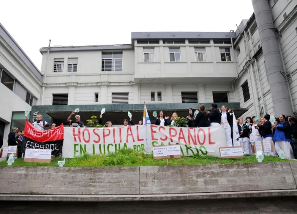 Los trabajadores ocuparon el hospital a partir de las 8:00