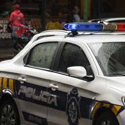 Una funcionaria policial se tiró al vacío de un edificio de Pocitos con su hija de 2 meses en brazos; ambas murieron