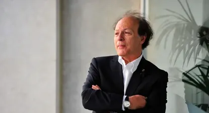 El escritor Javier Marías