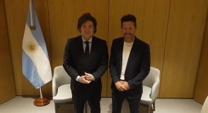 El encuentro futbolero de Javier Milei con Diego Simeone en Madrid