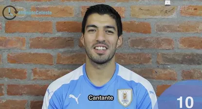 Si no fuera futbolista, Suárez sería cantante