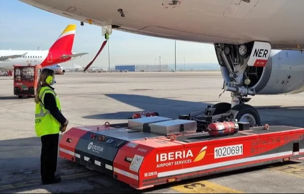 La reunión entre Iberia y sindicatos por el handling fracasa y habrá huelga