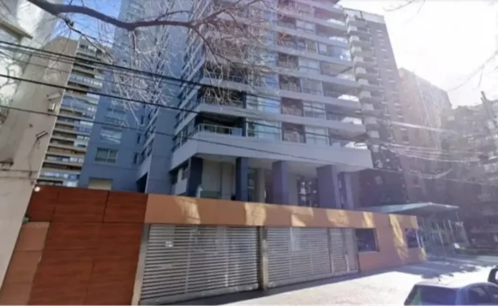 El edificio de donde cayó el niño, en cercanías del Parque Las Heras.