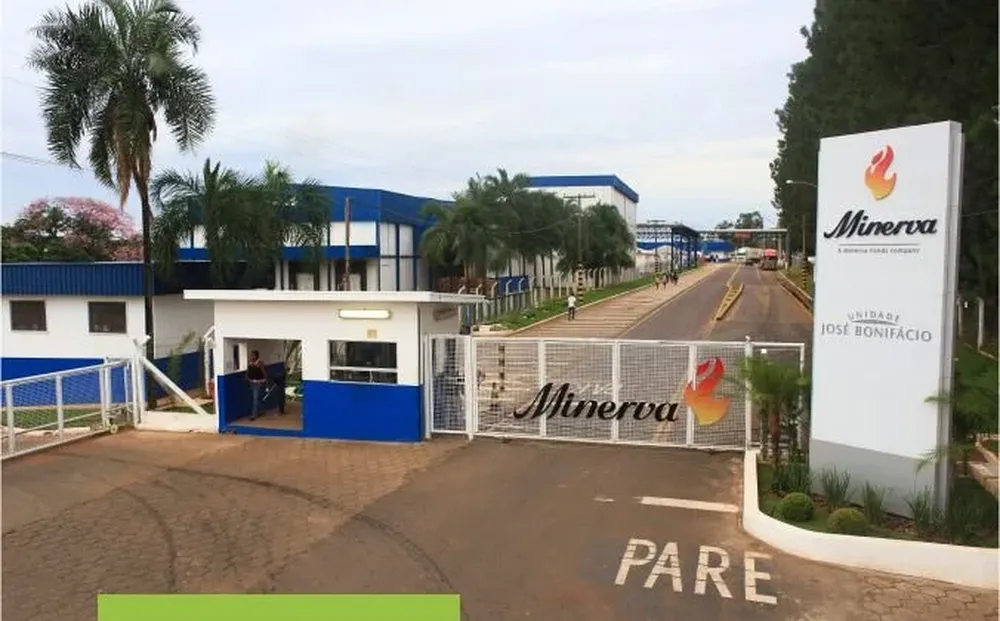 Minerva quiere tres frigoríficos de Marfrig