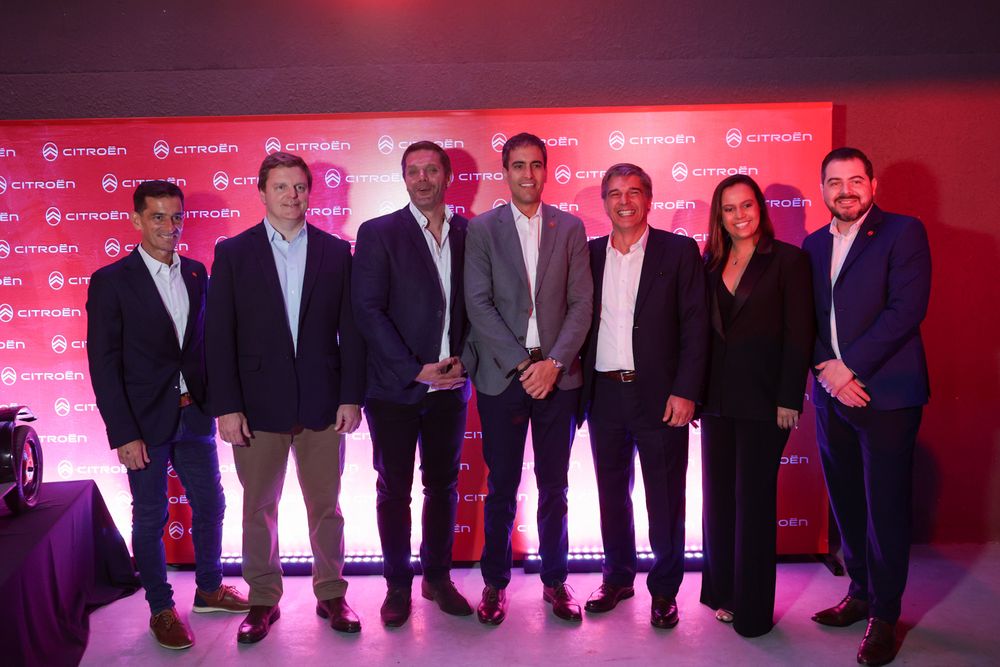 Rodrigo Morán, Germán Soler, Andrés Soler, Fernando Varela, Martín Soler, Fernanda Teles, José Torezim. 