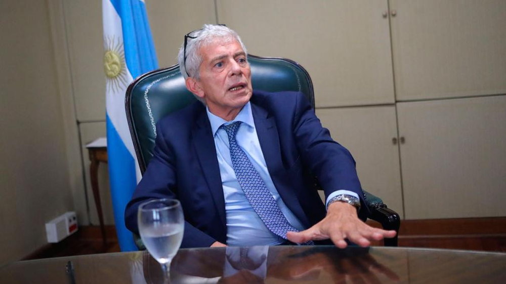 El ministro de Justicia, Mariano Cúneo Libarona, calificó estos programas como “ideológicos” y “despilfarros”
