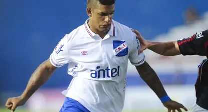 Diego Polenta, campeón Uruguayo y mejor defensa