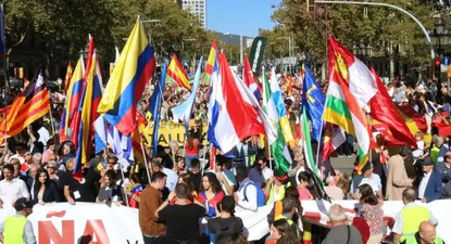 Dos de cada tres personas que regularizan su residencia en España por arraigo son latinoamericanos