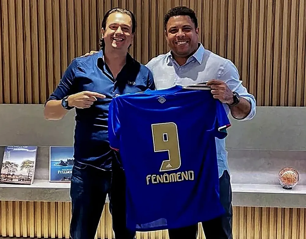 Ronaldo compró Cruzeiro y quiere hacerlo ascender con un técnico uruguayo