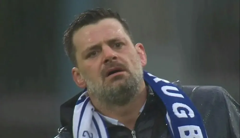 El homenaje de Castres de Francia al uruguayo Rodrigo Capó, una gloria dentro del club, llevó a la emoción del exrugbier